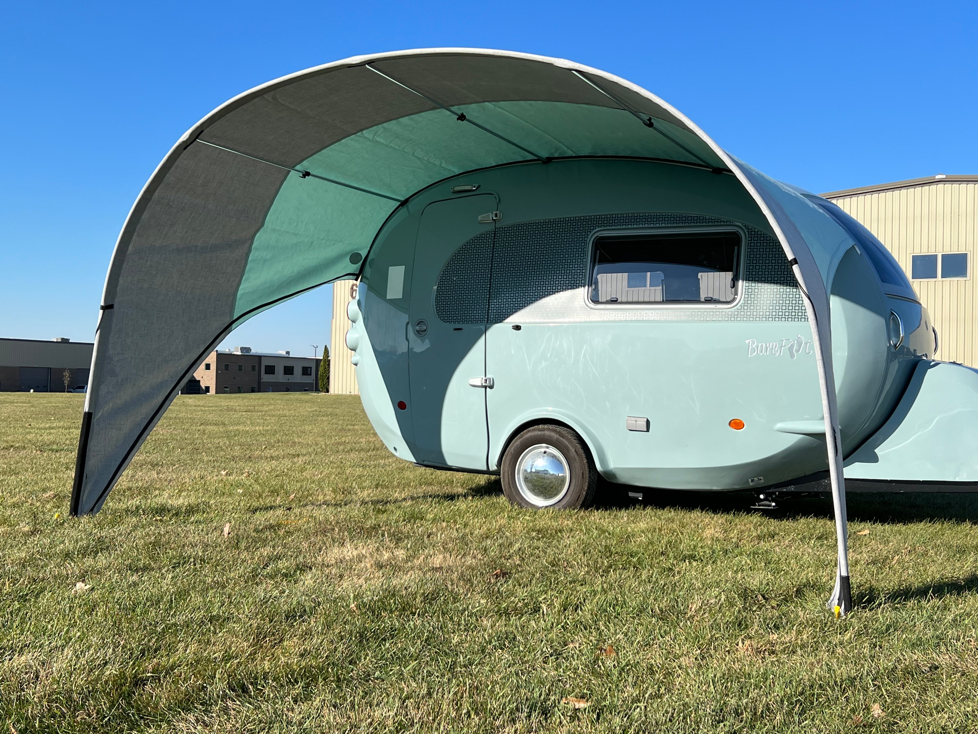 Camper trailer outlet awning